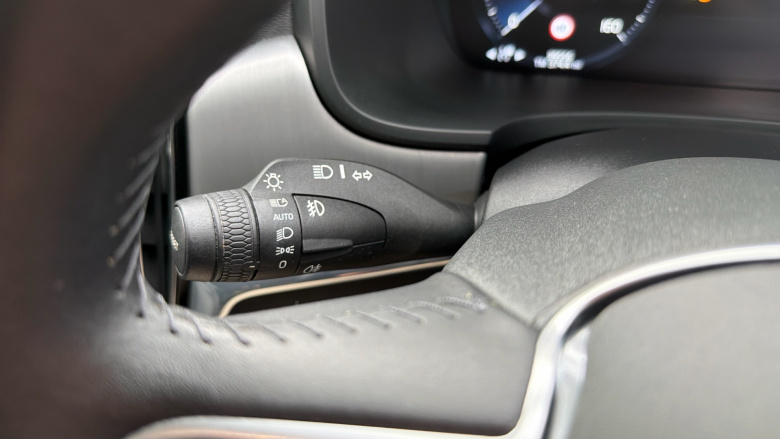 Volvo V90 2.0 T4 Momentum Plus 5dr Geartronic Petrol Estate